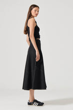Load image into Gallery viewer, Liv Chevron Skirt - Black Sand
