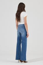 Load image into Gallery viewer, Eastcoast Flare Jean - Silverlake
