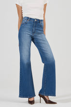 Load image into Gallery viewer, Eastcoast Flare Jean - Silverlake
