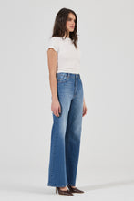 Load image into Gallery viewer, Eastcoast Flare Jean - Silverlake
