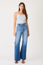 Load image into Gallery viewer, Eastcoast Flare Jeans - Silverlake
