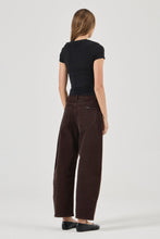 Load image into Gallery viewer, Gigi Barrel Corduroy Pants - Espresso
