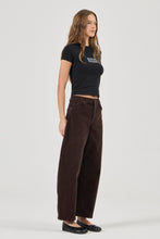 Load image into Gallery viewer, Gigi Barrel Corduroy Pants - Espresso
