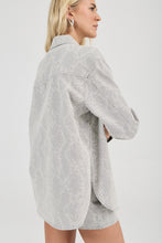 Load image into Gallery viewer, Drift Oversized Denim Shirt - Python
