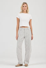 Load image into Gallery viewer, Arc Barrel Jean Long - Python
