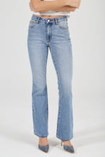 Load image into Gallery viewer, Midtown Bootcut Jean - Surrender
