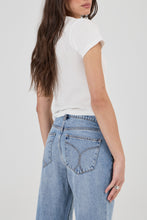 Load image into Gallery viewer, Meg Straight Jean - Surrender
