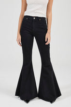 Load image into Gallery viewer, Uptown Flare Jean - Noir
