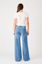 Load image into Gallery viewer, Frankie Loose Jeans Long - Soho Vintage
