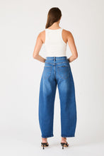 Load image into Gallery viewer, Gigi Barrel Jeans - Reign
