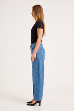 Load image into Gallery viewer, Arc Barrel Jean - Soho Vintage
