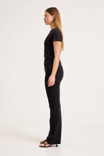 Load image into Gallery viewer, Midtown Boocut Jean - Noir
