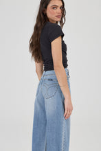 Load image into Gallery viewer, Gigi Barrel Jean - Surrender
