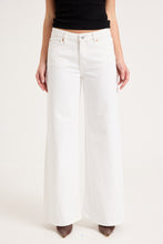 Load image into Gallery viewer, Frankie Loose Jean Long - Vintage White
