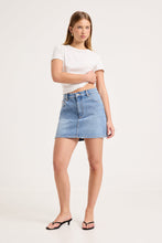 Load image into Gallery viewer, 90's Relaxed Mini Skirt - Surrender
