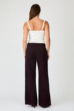 Load image into Gallery viewer, Frankie Loose Jeans Long - Dark Cherry
