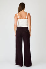 Load image into Gallery viewer, Frankie Loose Jeans Long - Dark Cherry
