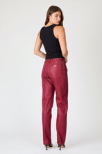 Load image into Gallery viewer, Meg Straight Jeans - Wild At Heart
