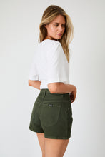 Load image into Gallery viewer, Mirage Shorts - Military
