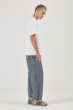 Load image into Gallery viewer, Ezy Jean Barrel - Hickory Roll
