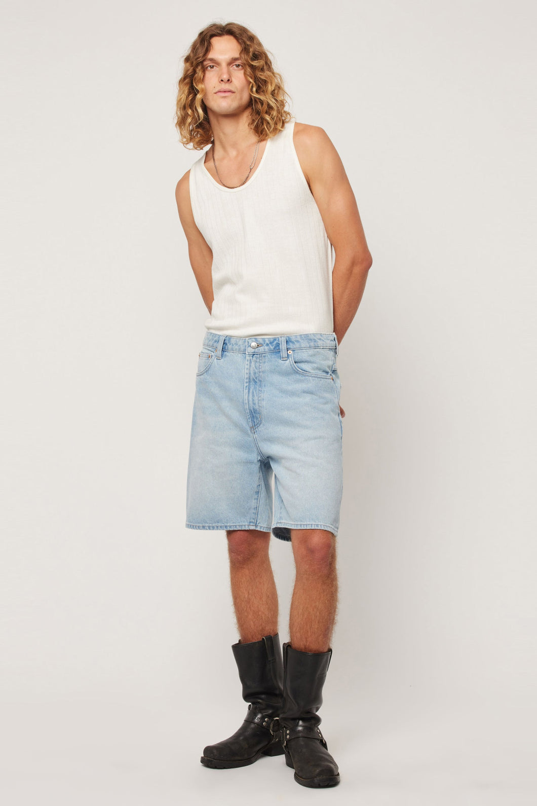Ezy Short - Windward